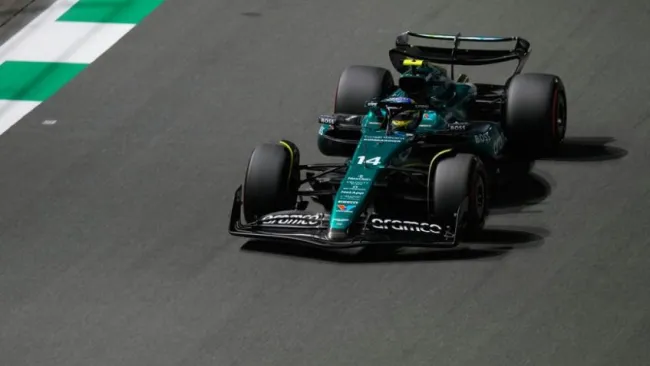 Fernando Alonso lideró la segunda sesión de prácticas libres