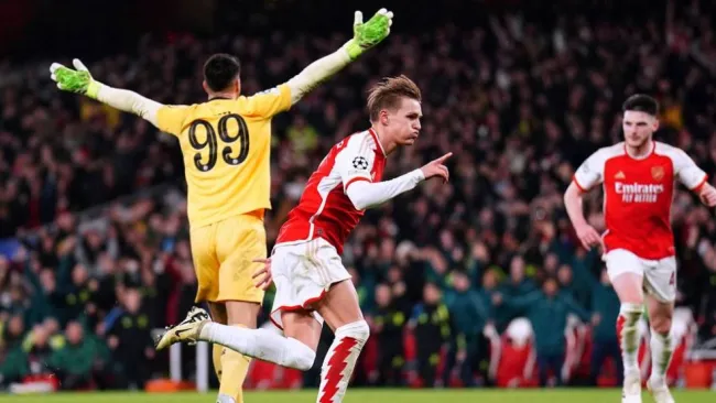 Arsenal vence al Porto en drámatica tanda de penaltis y avanza Cuartos de Final de Champions 