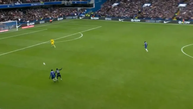 ¡El oso del año! Disasi anota insólito autogol en el Chelsea vs Leicester City de FA Cup