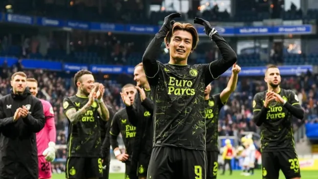 Los visitantes remontaron en los últimos suspiros 