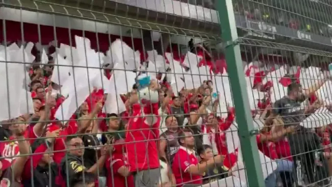 ¡Épica burla! Afición de Toluca comparó a Pumas con Hello Kitty