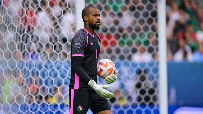 Panamá sufre una baja para el juego ante México y llama a un jugador de última hora