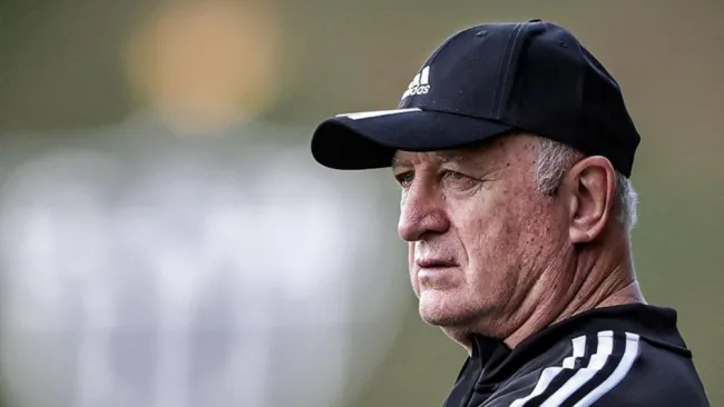 El técnico brasileño fue destituido 