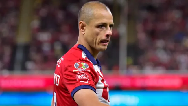 'Chicharito' y Alan Mozo no viajarán a Estados Unidos para el Clásico Tapatío amistoso