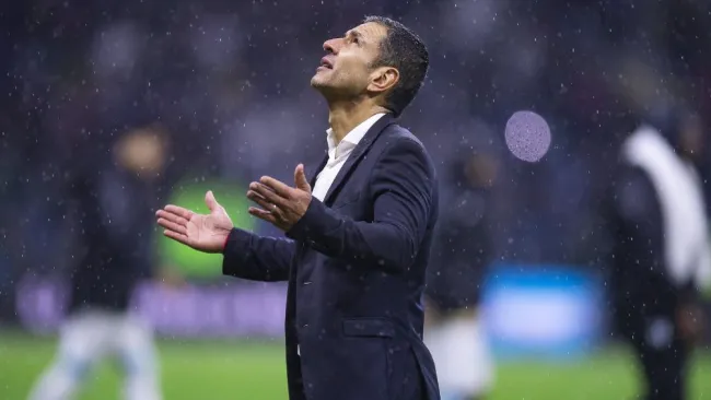 Lozano continuará en el Tricolor, así lo confirmó Ivar Sisniega