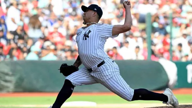 Víctor González, pitcher de los Yankees, revela su amor por América