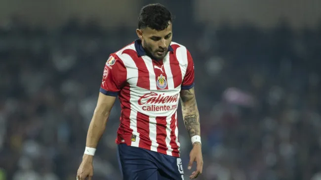Alexis Vega revela que en Chivas "no la pasó bien" y cuenta que no ir con el Tricolor "le duele"