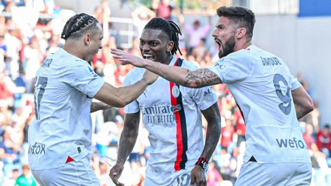 Milan empata ante Sassuolo e Inter se podrá coronar la próxima semana en el derbi milanés