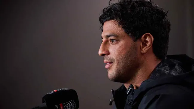 Carlos Vela reapareció en redes sociales