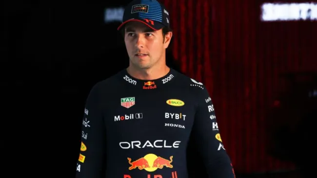 Checo Pérez busca un contrato por dos años con Red Bull
