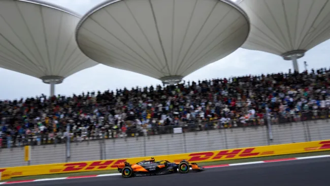 Lando Norris largará 1ro en la carrera sprint de China; Max y Checo lo harán en 4to y 6to