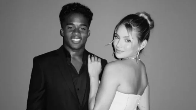 Endrick y el peculiar contrato que firmó con su novia que lo obliga a decirle 'te amo'