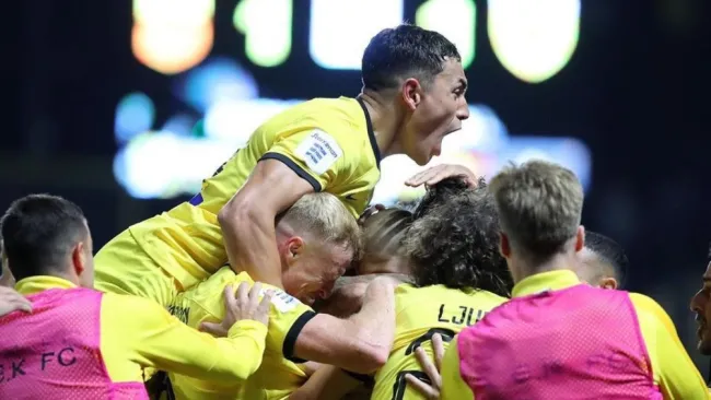 Festejo del conjunto ateniense tras el gol 