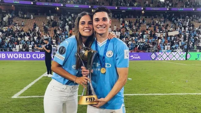 Julián Álvarez "se equivocó" en su intento por elogiar a su novia