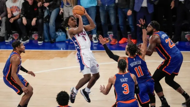Maxey salva a 76ers de eliminación; vencen 112-106 a Knicks en tiempo extra