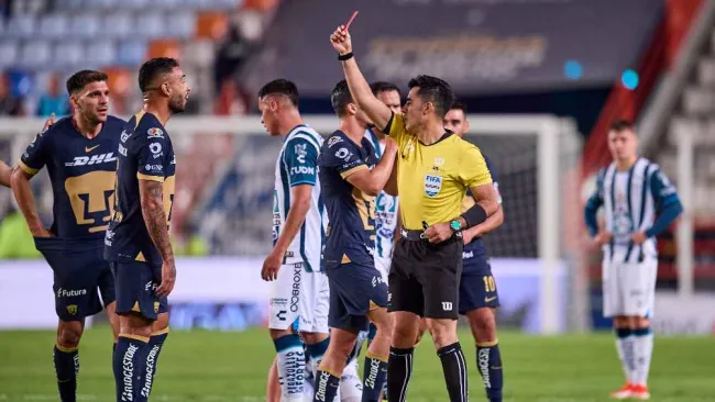 ¡Polémica en Pachuca! Ramos Rizo asegura que la expulsión a Pumas fue 'injusta'