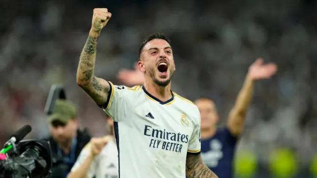 Joselu celebra sus goles con el Real Madrid