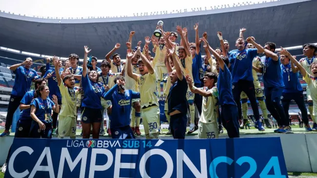 Hijos de Santiago Baños y Chucho Benítez se coronan Campeón con América Sub 14