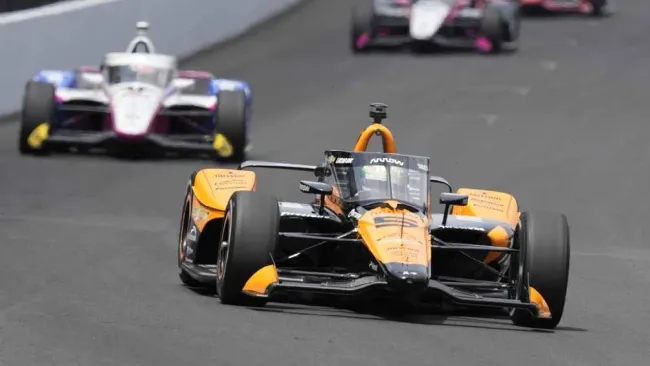 ¡Se quedó a nada! Pato O'Ward perdió el liderato de las 500 millas de Indianápolis en la última vuelta