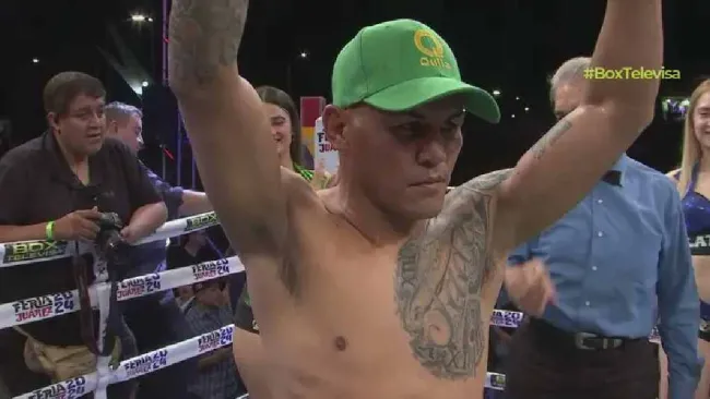 ‘Micky’ Román vence a Néstor Maidana con un polémico nocaut técnico