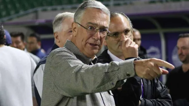 Ricardo Salinas Pliego enciende rivalidad entre América y Tigres: 'Se van a cuajar los árbitros'