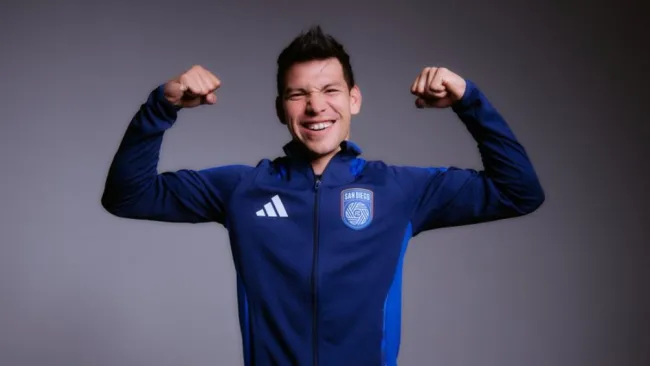Chucky Lozano ya está en EU para presentación con San Diego FC