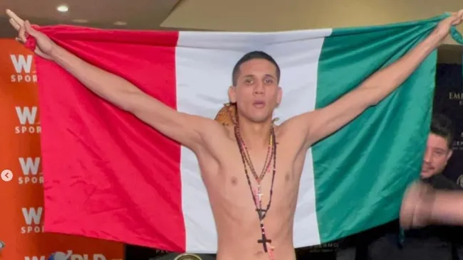 El sinaloense Jorge 'Chino' García se corona Campeón Mundial OIB tras vencer a Knapp