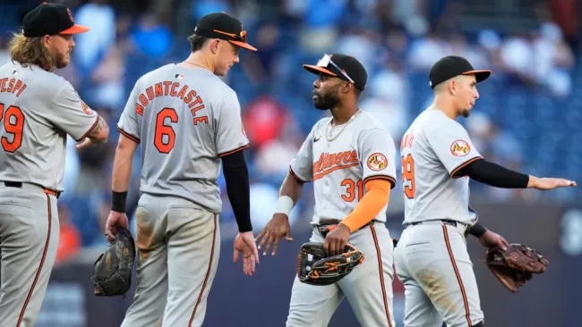Orioles aplasta a Yankees como visitante y se acerca al liderato de la división