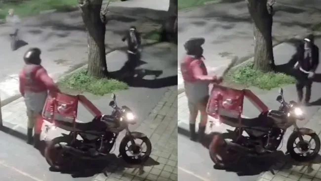 En el video se observa como el repartidor alcanza a uno de los ladrones y lo machetea