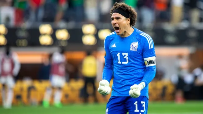 ¡Volverá a vestir de amarillo! Guillermo Ochoa anuncia su ‘nuevo equipo’