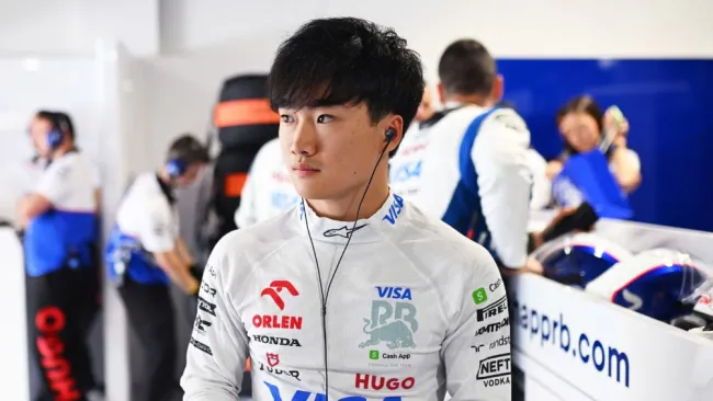 Tsunoda será sancionado luego de insultos hacia sus compañeros