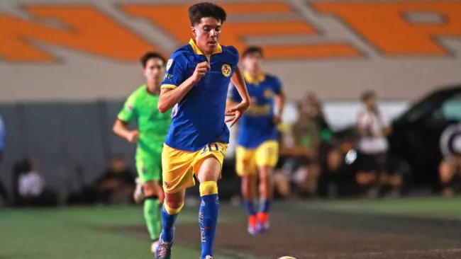 Debutante de América luce jersey sin publicidad de cerveza ni apuestas por ser menor de edad