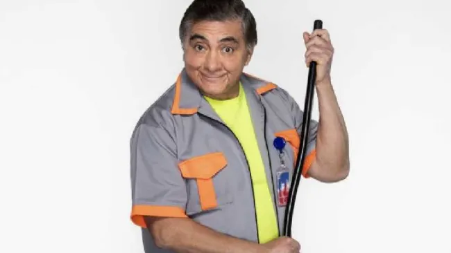 Huicho Domínguez está dispuesto a trabajar hasta en la calle 