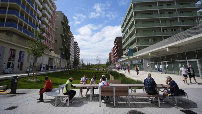 París 2024: Atletas olímpicos se quejan y abandonan la Villa Olímpica