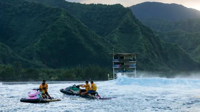 París 2024: Juez de surf es destituido por fotografía en redes sociales