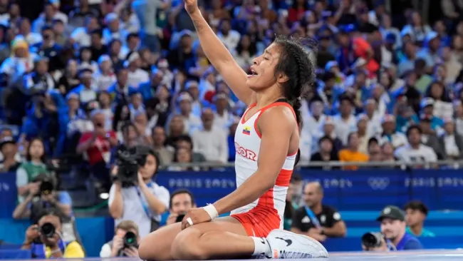 París 2024: Lucía Yépez hace historia para Ecuador en Lucha Libre y le cumplirá promesa a su mamá