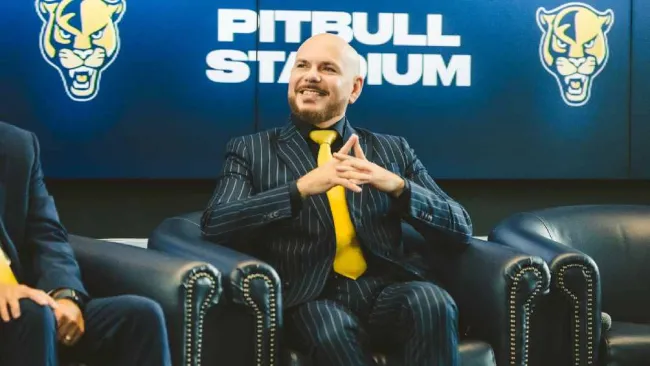 Universidad Internacional de Florida nombrará su estadio 'Pitbull' tras acuerdo con el cantante