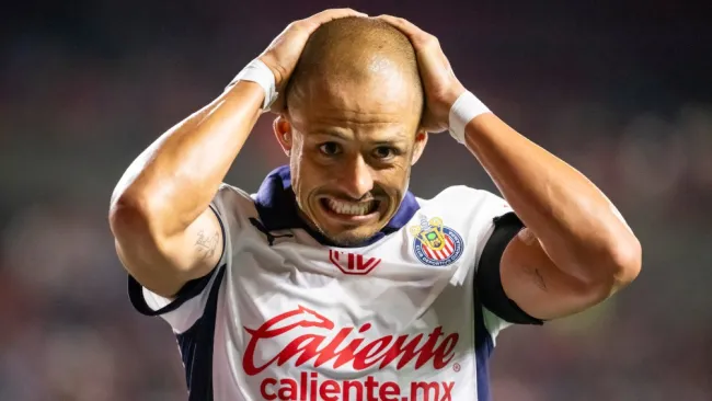 Carlos Hermosillo sobre la segunda etapa de Chicharito con Chivas: “Un ridículo y una tontería”