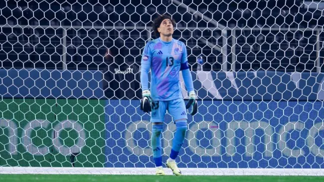 Ochoa se puede sumar a la lista porteros más longevos