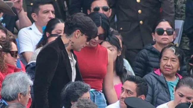 Por motivo de la Independencia de México se lleva a cabo el desfile militar. 