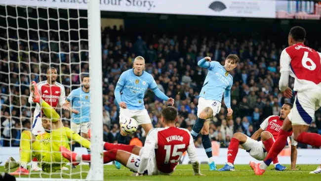 Manchester City rescata el empate en el último minuto ante el Arsenal 