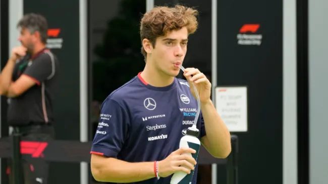 Franco Colapinto se rinde ante Checo Pérez: 'Un capo, lo quiero mucho'