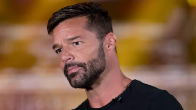 Conoce los detalles de la nueva demanda que enfrenta el cantante. 