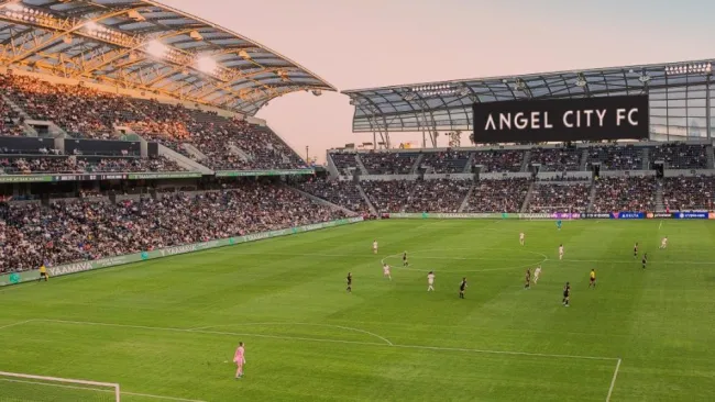 Clubes de la NWSL alcanzan valoración de mil 460 millones de dólares