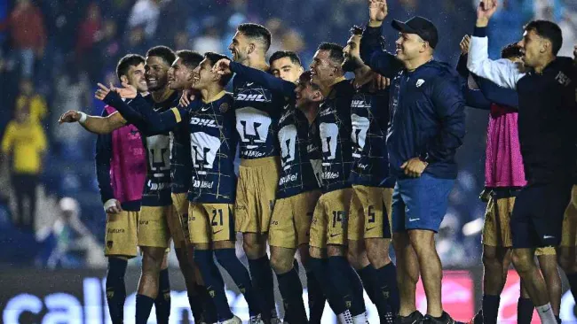 Álvaro Morales 'felicita' a Pumas por su victoria en el Clásico Capitalino