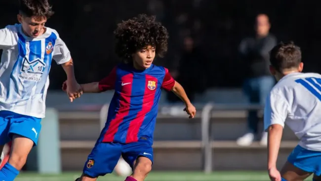 ¿El nuevo Messi? Presumen nueva joya del Barcelona en La Masía