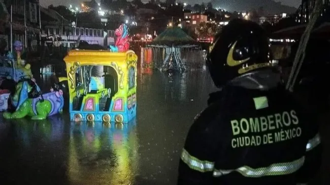 Activan alerta purpura por fuertes lluvias. 