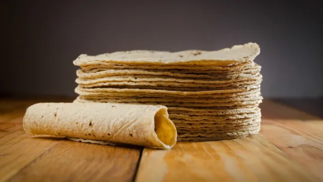 Tortilla de maíz, aliada para una vejez saludable