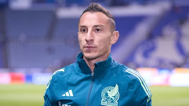 Valencia rinde homenaje a Andrés Guardado previo al encuentro con México