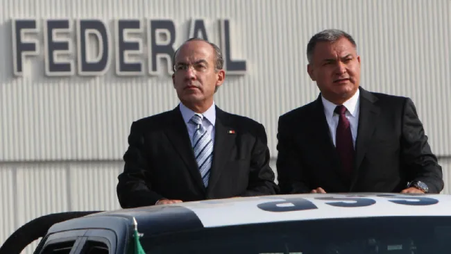 El exmadatario dice que confiaba en su secretario pues no sospechaba nada. 